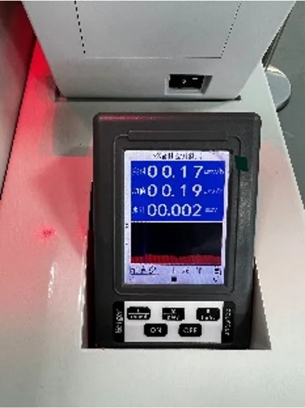 Medidor de dose de radiação em tempo real instalado no contador de componentes por raios X CX7000L